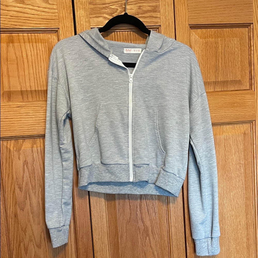 ROMWE Light Gray Cropped Hoodie